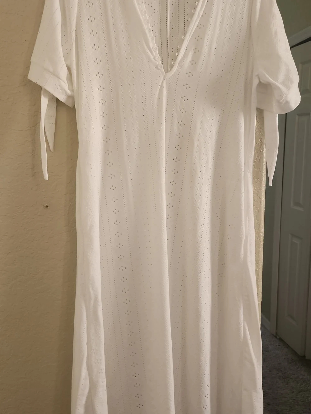 no brand lightweight white